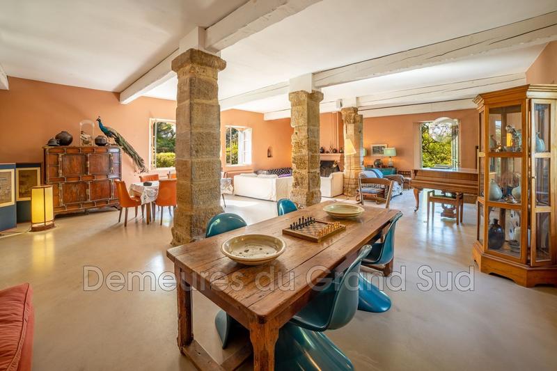 Bastide - 450 m² - 12 pièces