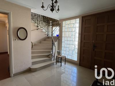 Maison - 205 m² - 6 pièces