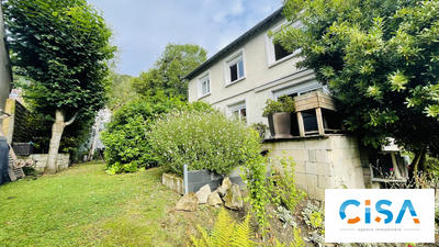 Maison - 127 m² - 6 pièces