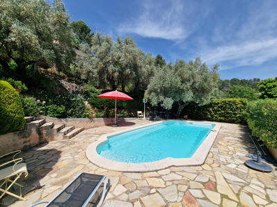 Maison - 175 m² - 5 pièces