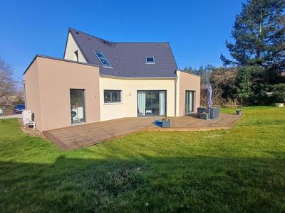 Maison - 120 m² - 5 pièces