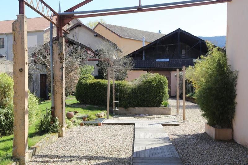 Maison - 250 m² - 7 pièces