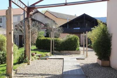 Maison - 250 m² - 7 pièces