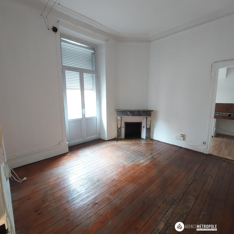 Local d'activités - 90 m² - 4 pièces