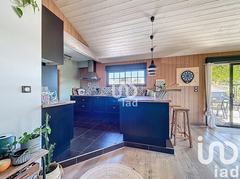 Maison - 180 m² - 6 pièces