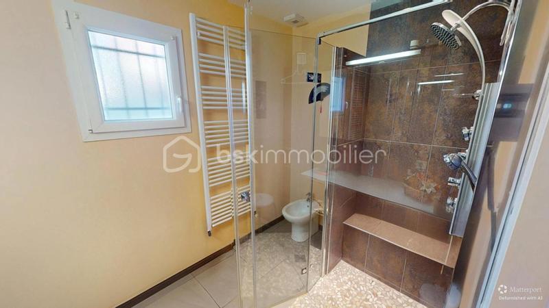 Pavillon - 120 m² - 5 pièces