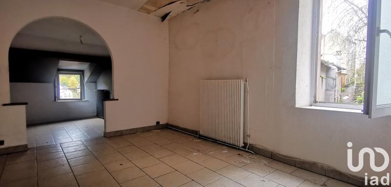 Maison - 180 m² - 9 pièces