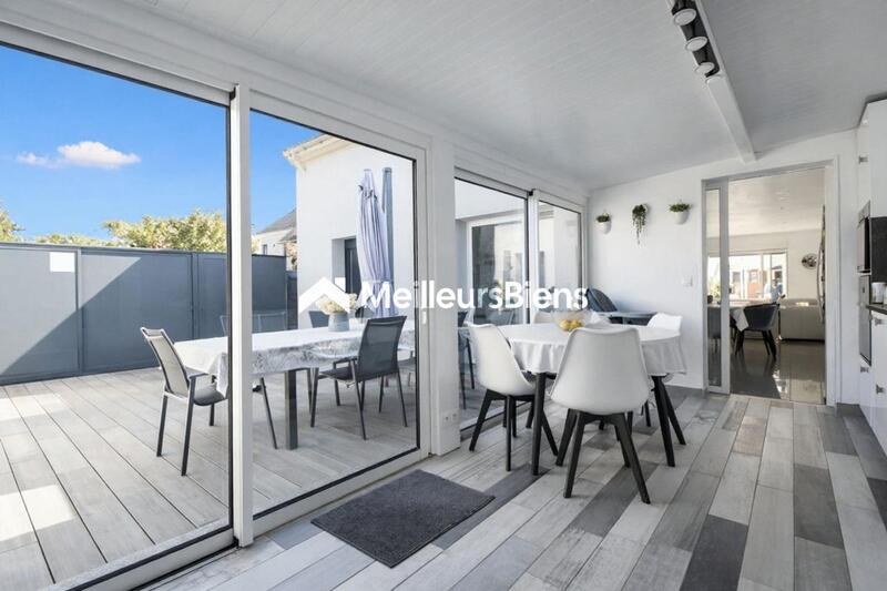 Maison - 197 m² - 9 pièces