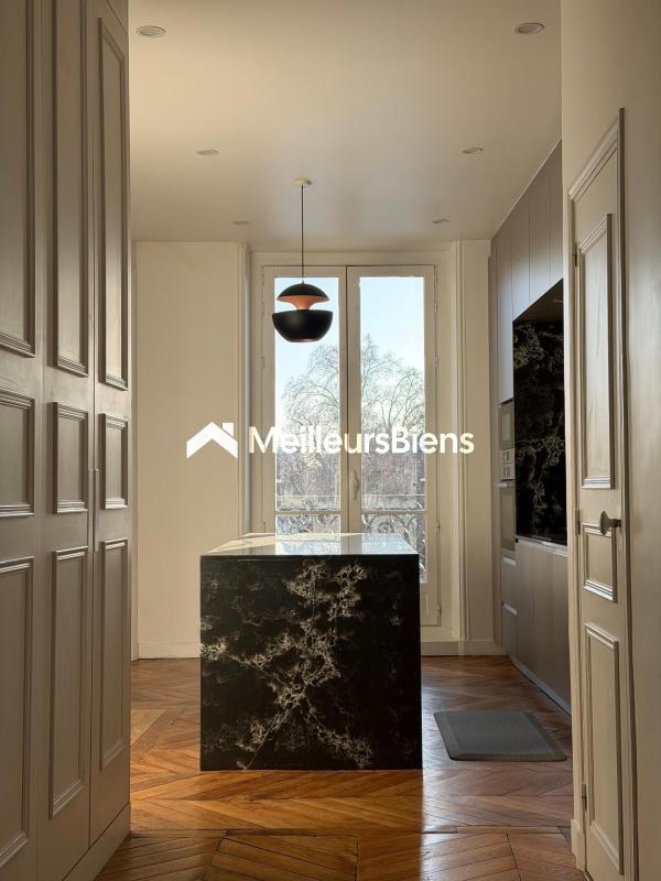 Appartement - 127 m² - 5 pièces