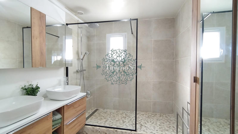 Maison - 145 m² - 6 pièces