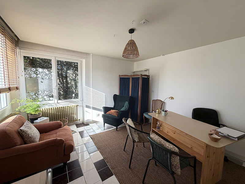 Maison - 201 m² - 8 pièces