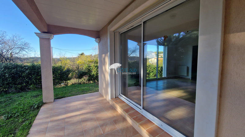 Maison - 93 m² - 5 pièces