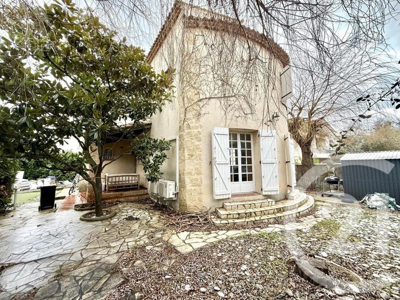 Villa - 166 m² - 6 pièces