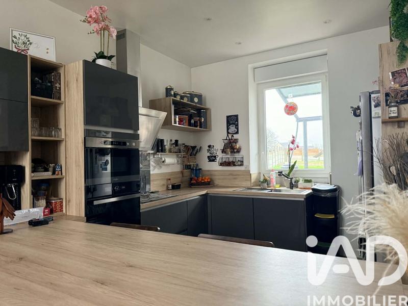 Maison - 102 m² - 6 pièces