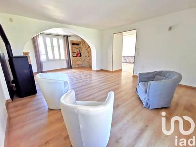 Maison - 210 m² - 9 pièces