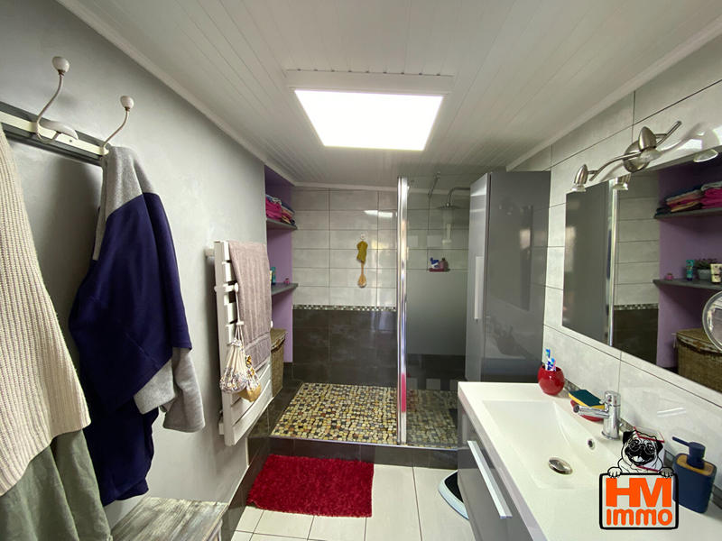 Maison - 183 m² - 10 pièces