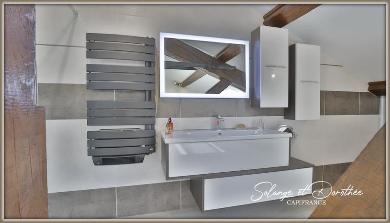 Maison - 325 m² - 8 pièces