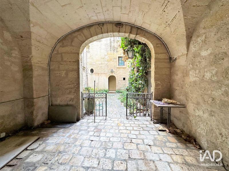 Maison - 690 m² - 17 pièces