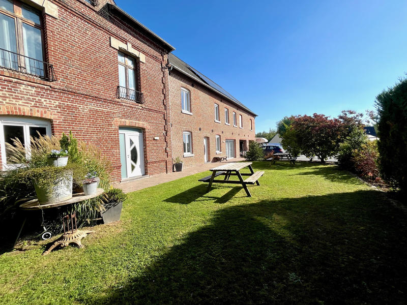 Maison - 265 m² - 11 pièces