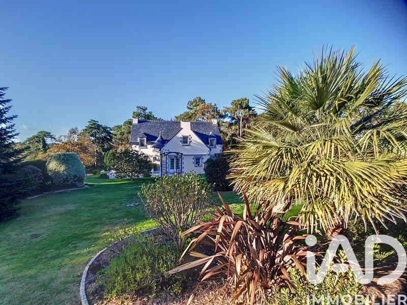 Maison - 224 m² - 9 pièces