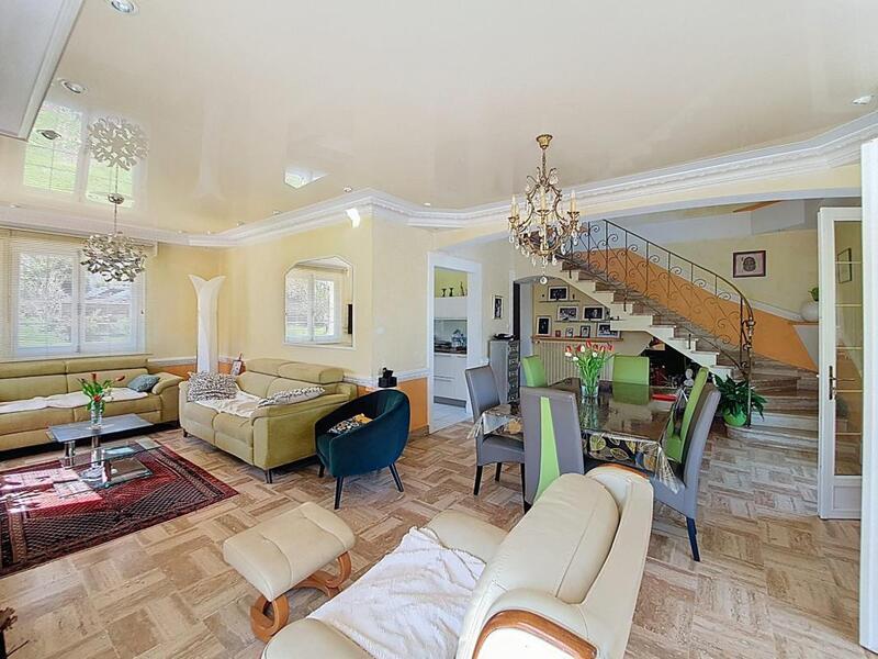 Maison - 115 m² - 6 pièces