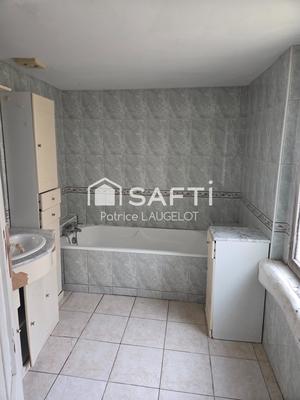 Maison - 87 m² - 5 pièces