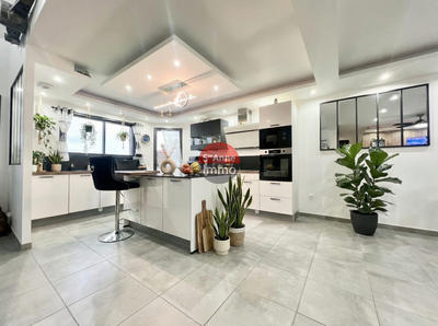 Maison - 125 m² - 6 pièces