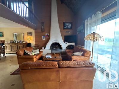 Maison - 215 m² - 7 pièces