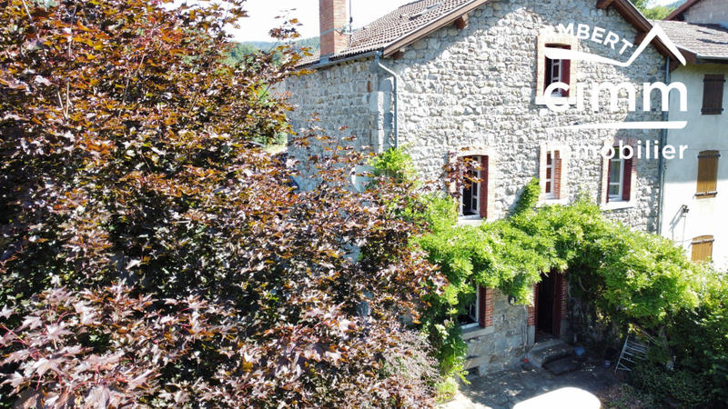 Maison - 113 m² - 9 pièces