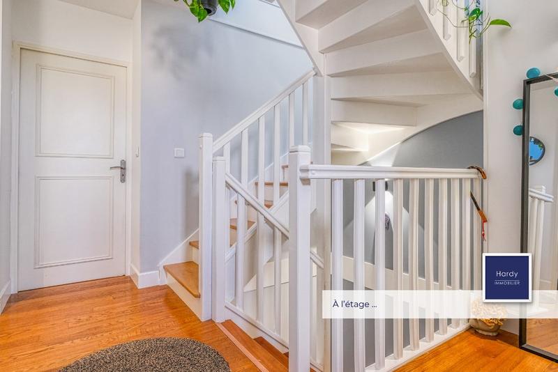 Maison contemporaine - 150 m² - 6 pièces