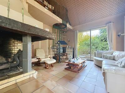 Maison ancienne - 186 m² - 8 pièces