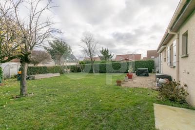 Maison - 99 m² - 4 pièces