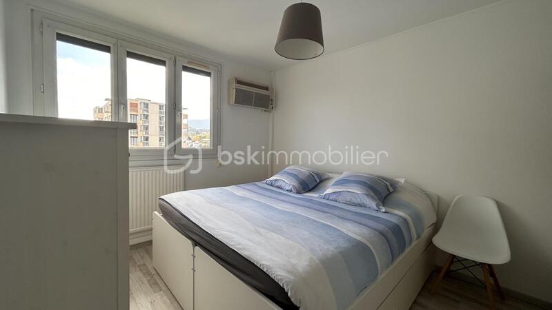 Appartement - 97 m² - 5 pièces