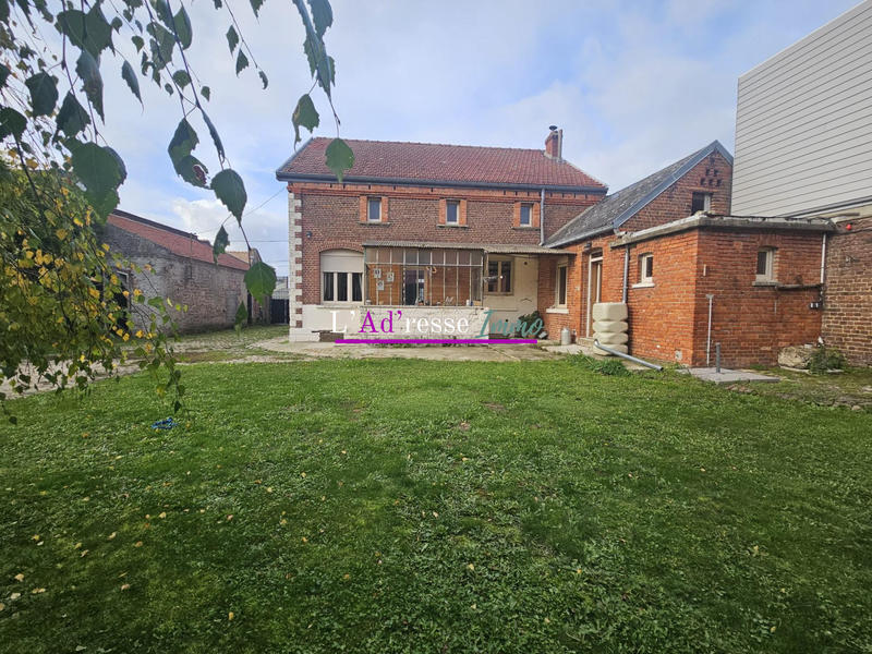 Maison - 182 m² - 10 pièces