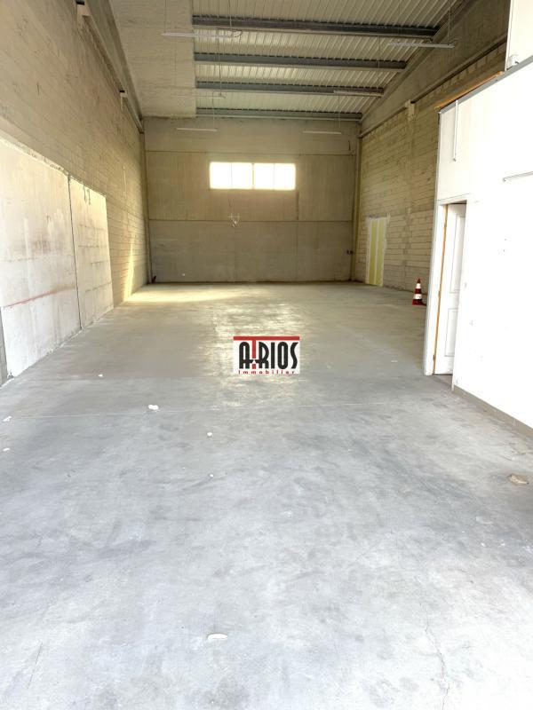 Entrepôt - 327 m²