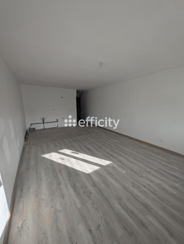 Immeuble - 180 m² - 6 pièces