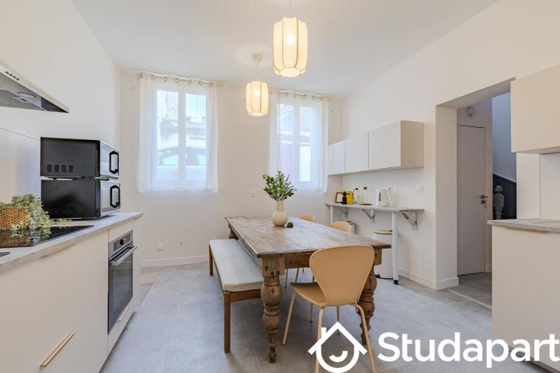 Chambre - 11 m² - 1 pièce