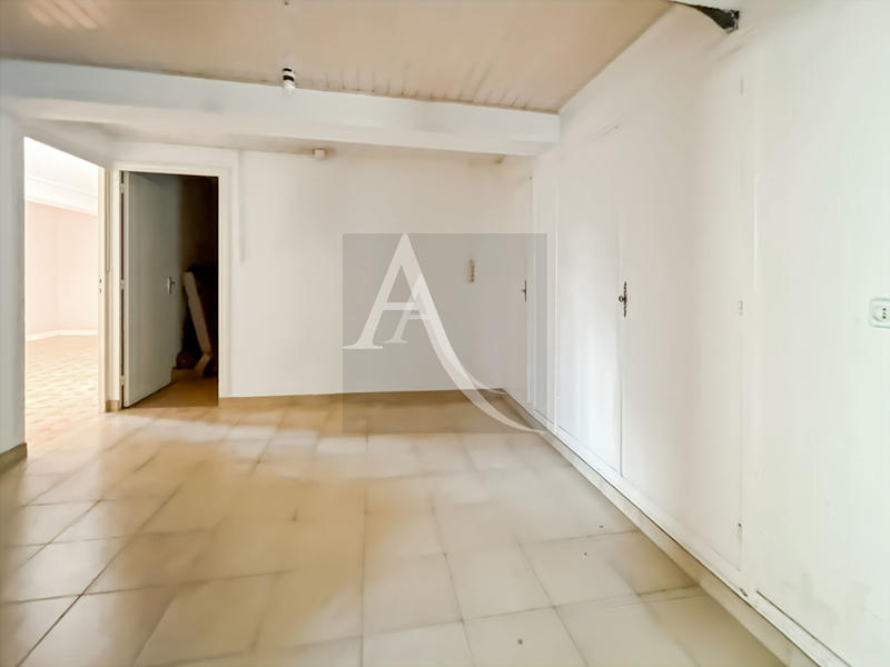 Maison - 153 m² - 9 pièces