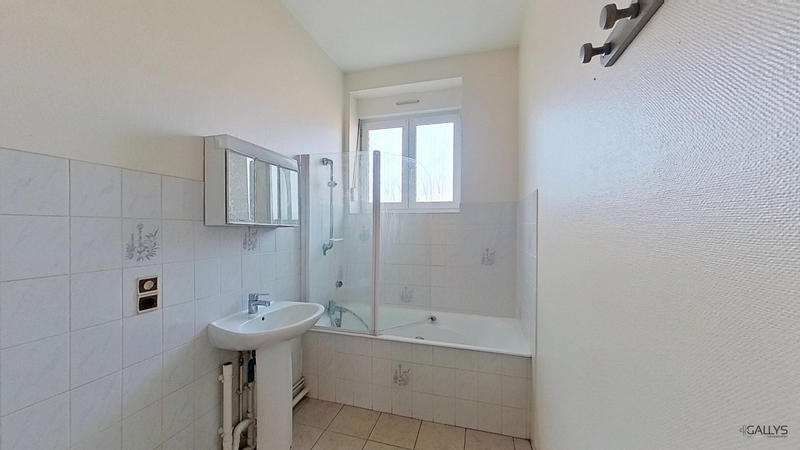 Appartement - 77 m² - 3 pièces