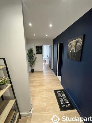 Chambre - 60 m² - 1 pièce