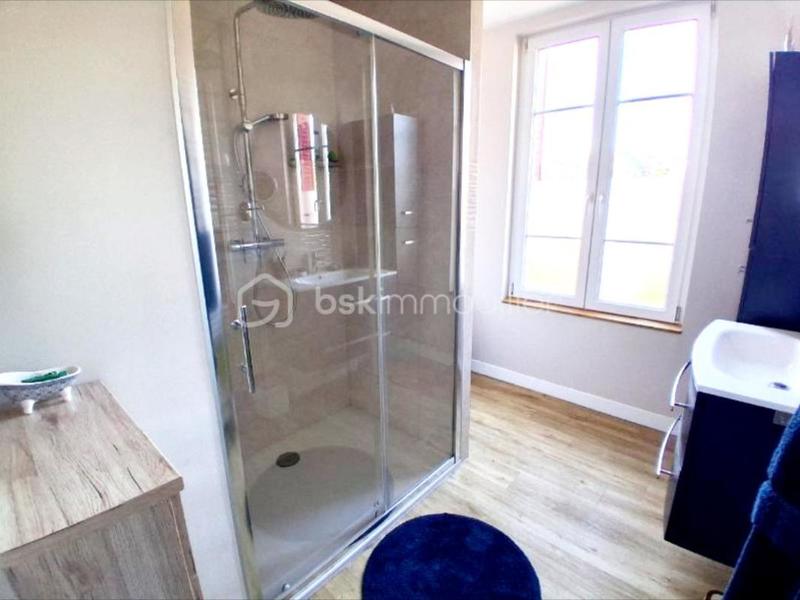 Maison de village - 94 m² - 5 pièces