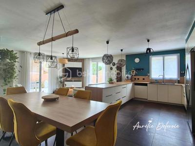 Maison traditionnelle - 135 m² - 6 pièces