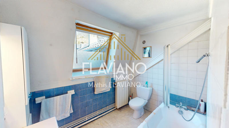 Appartement - 85 m² - 3 pièces