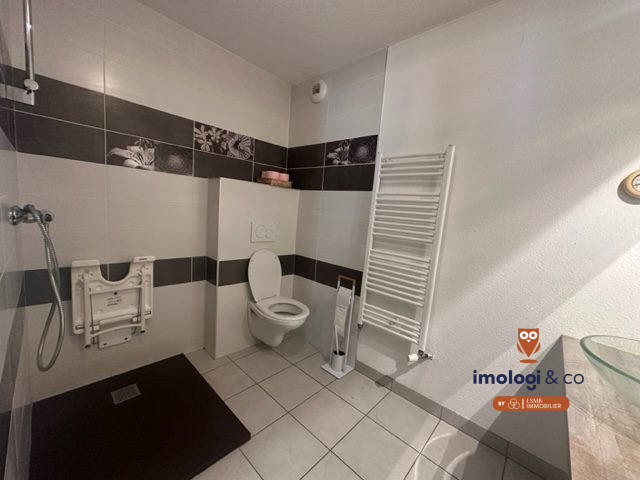 Appartement - 64 m² - 2 pièces