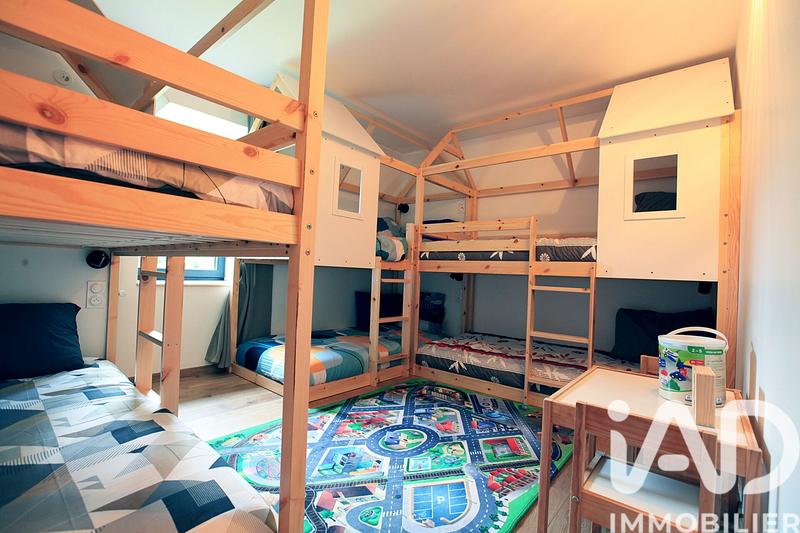 Maison - 206 m² - 7 pièces