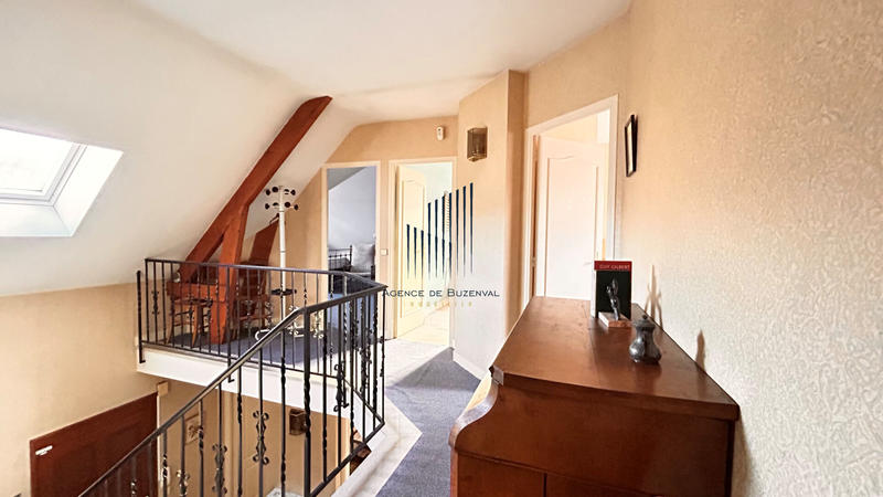 Maison - 162 m² - 8 pièces