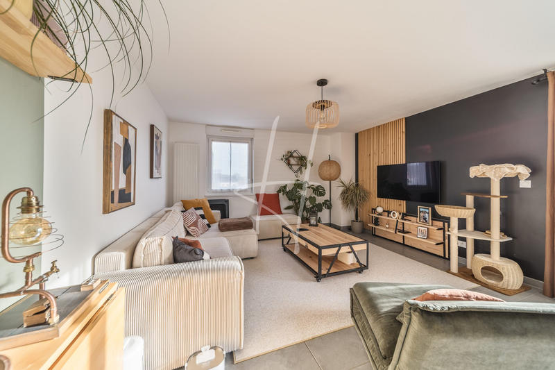 Appartement - 84 m² - 5 pièces