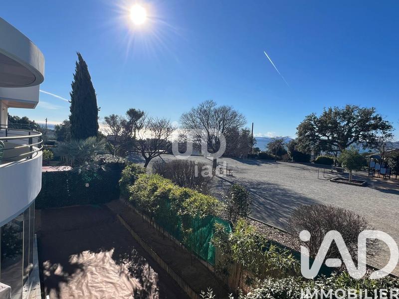 Appartement - 75 m² - 3 pièces