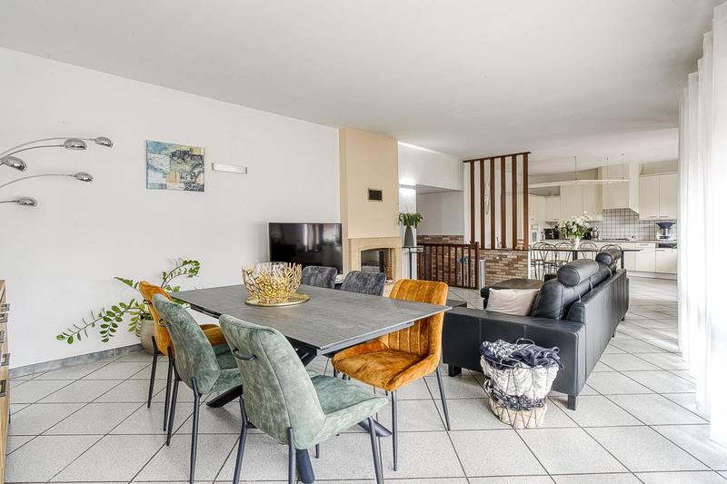 Appartement - 162 m² - 6 pièces