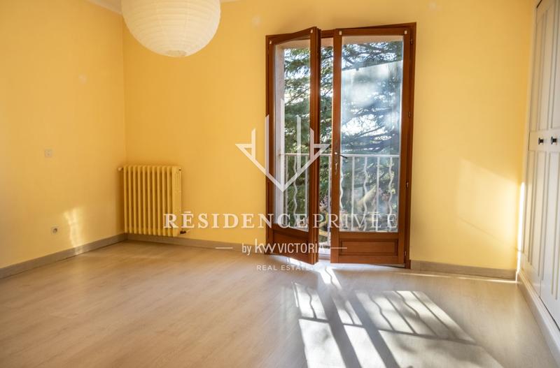 Maison - 141 m² - 5 pièces